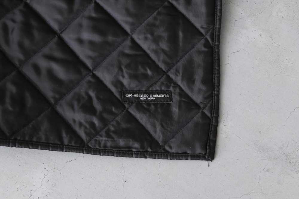Engineered Garments (���󥸥˥����ɥ�������) "Button Shawl -Polyester Diamond Double Face Quilt"