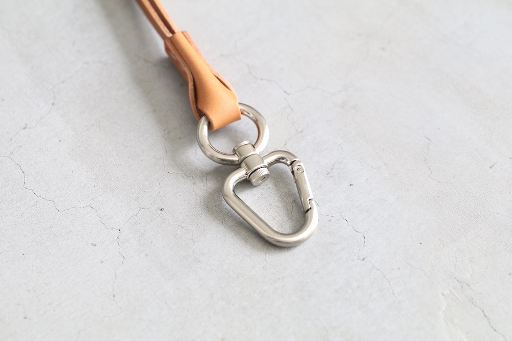 HenderScheme() "neckstrap"