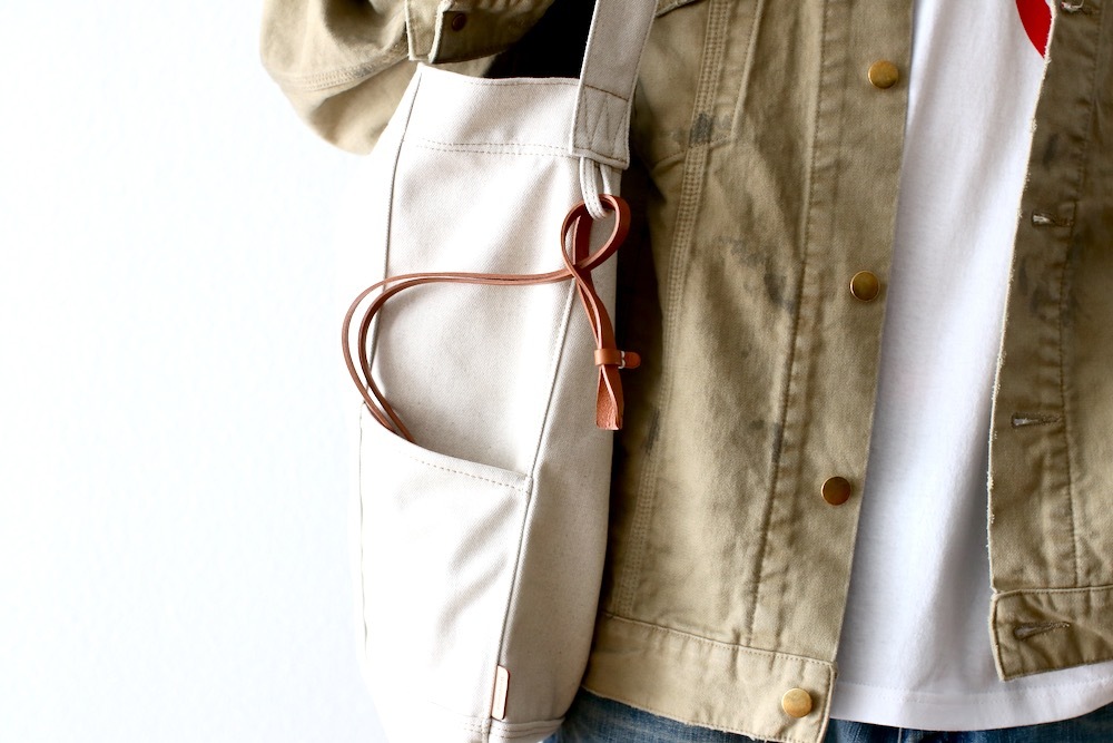 HenderScheme() "neckstrap"