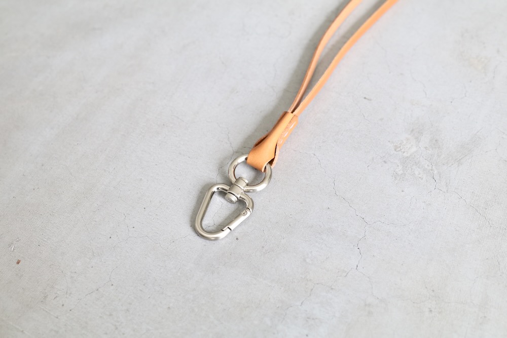 HenderScheme() "neckstrap"