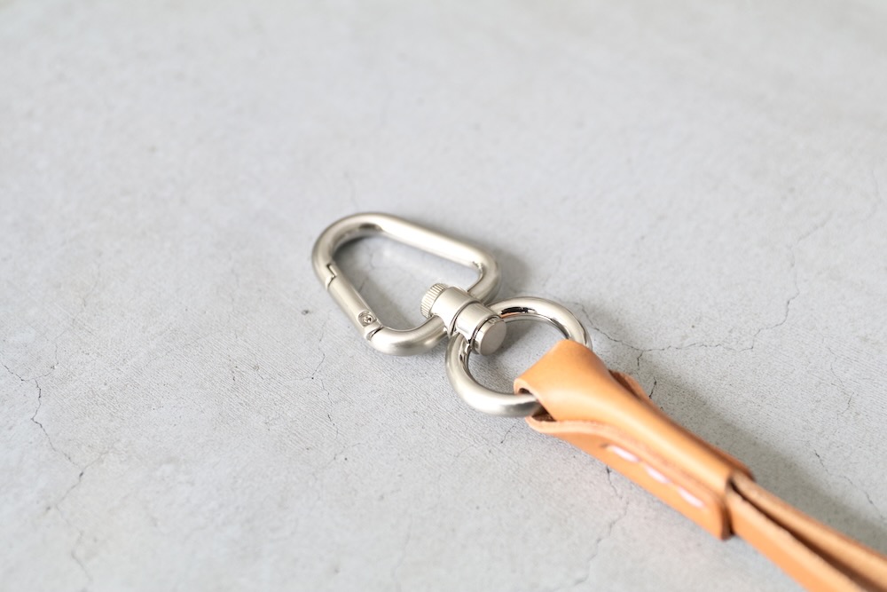 HenderScheme() "neckstrap"