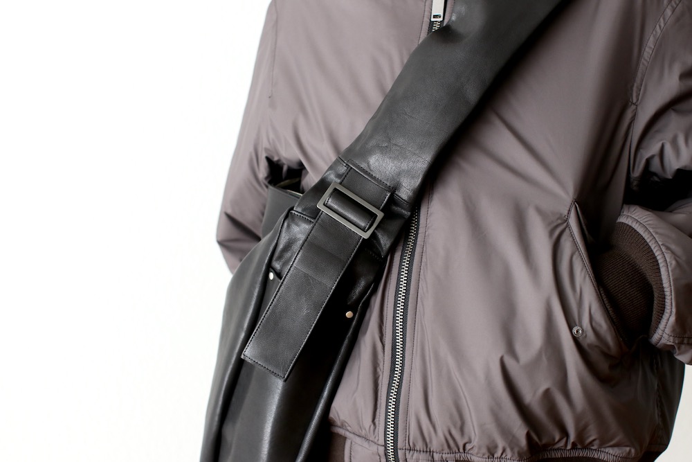 ssstein(���奿����) "SHIRRING HANDLE LEATHER SHOULDER BAG ST.1509"