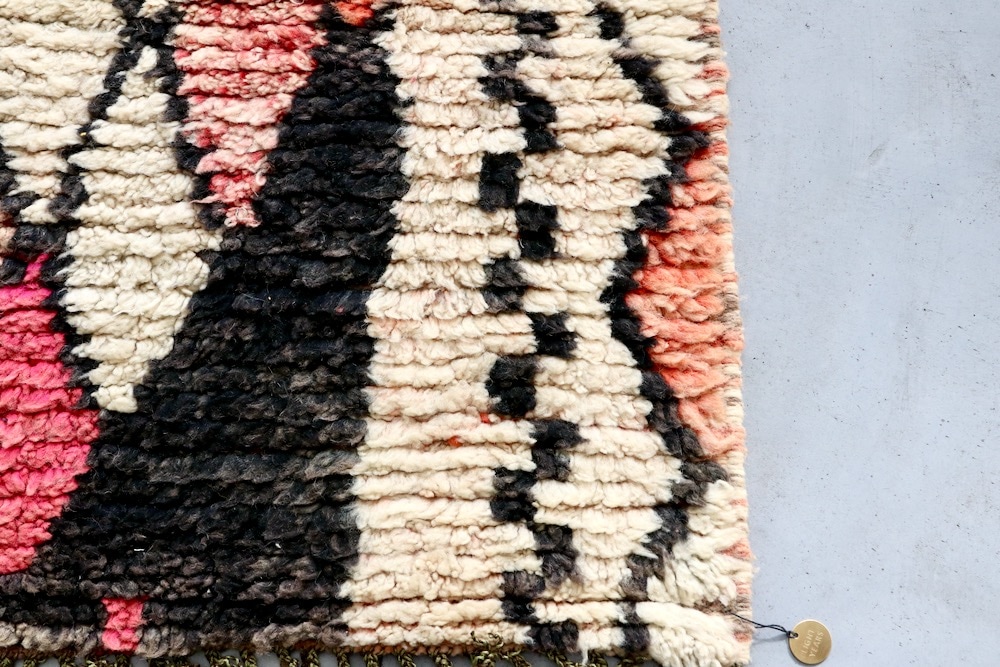 LIGHT YEARS(�饤�� ���䡼��)"MOROCCAN RUG Boujat - �֥���å� W110cm �� H75cm- BJ-216"