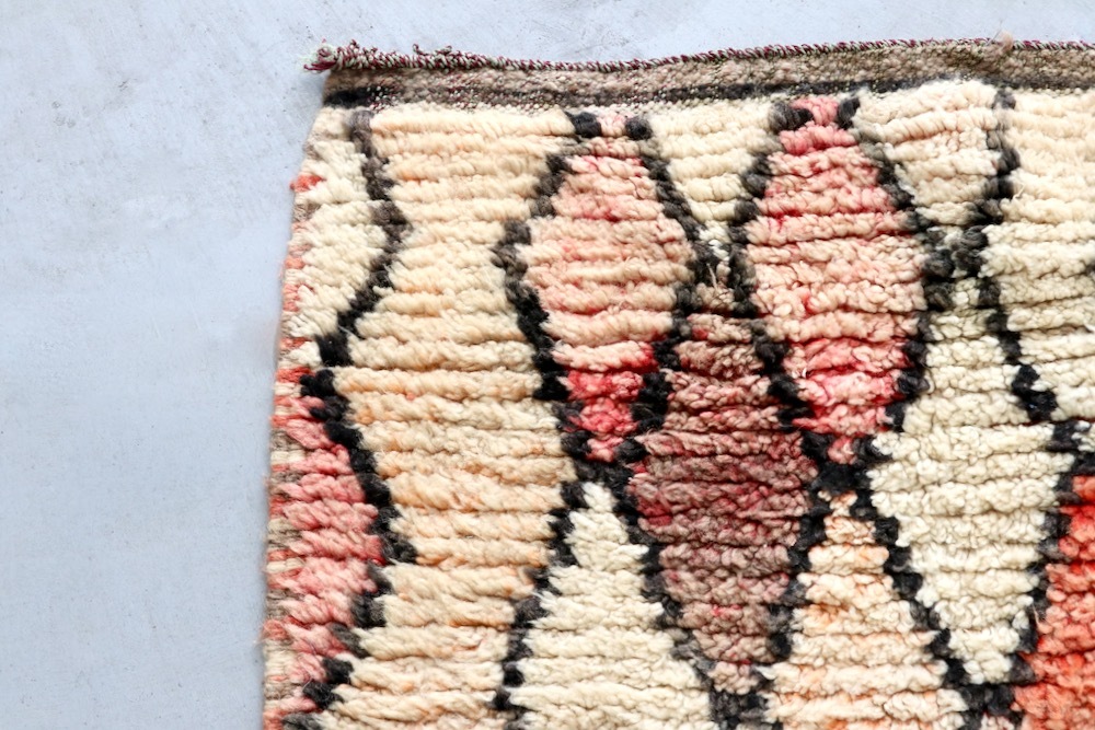 LIGHT YEARS(�饤�� ���䡼��)"MOROCCAN RUG Boujat - �֥���å� W110cm �� H75cm- BJ-216"