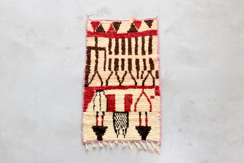 LIGHT YEARS(�饤�� ���䡼��)"MOROCCAN RUG Boujat - �֥���å� W112cm �� H68cm- BJ-219"