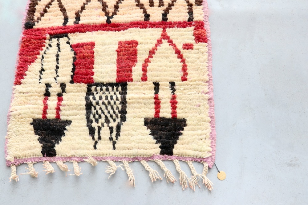 LIGHT YEARS(�饤�� ���䡼��)"MOROCCAN RUG Boujat - �֥���å� W112cm �� H68cm- BJ-219"