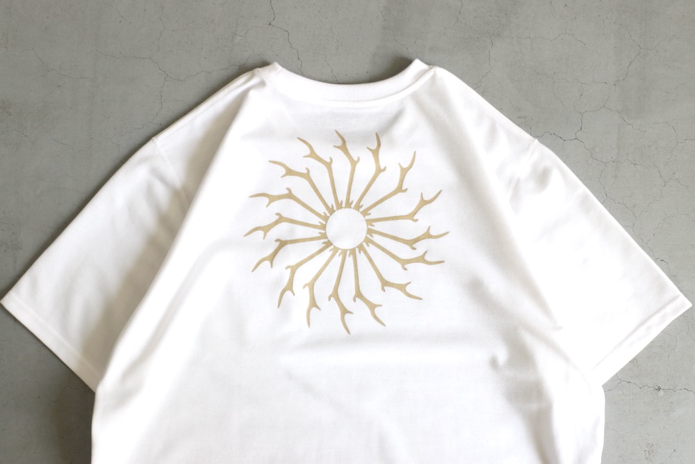 South2 West8 (�������ġ� �������ȥ�����) "S/S Round Pocket Tee - Circle Horn"