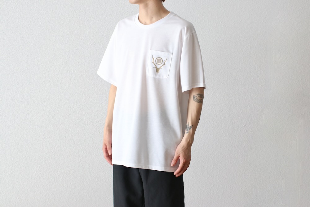 South2 West8 (�������ġ� �������ȥ�����) "S/S Round Pocket Tee - Circle Horn"