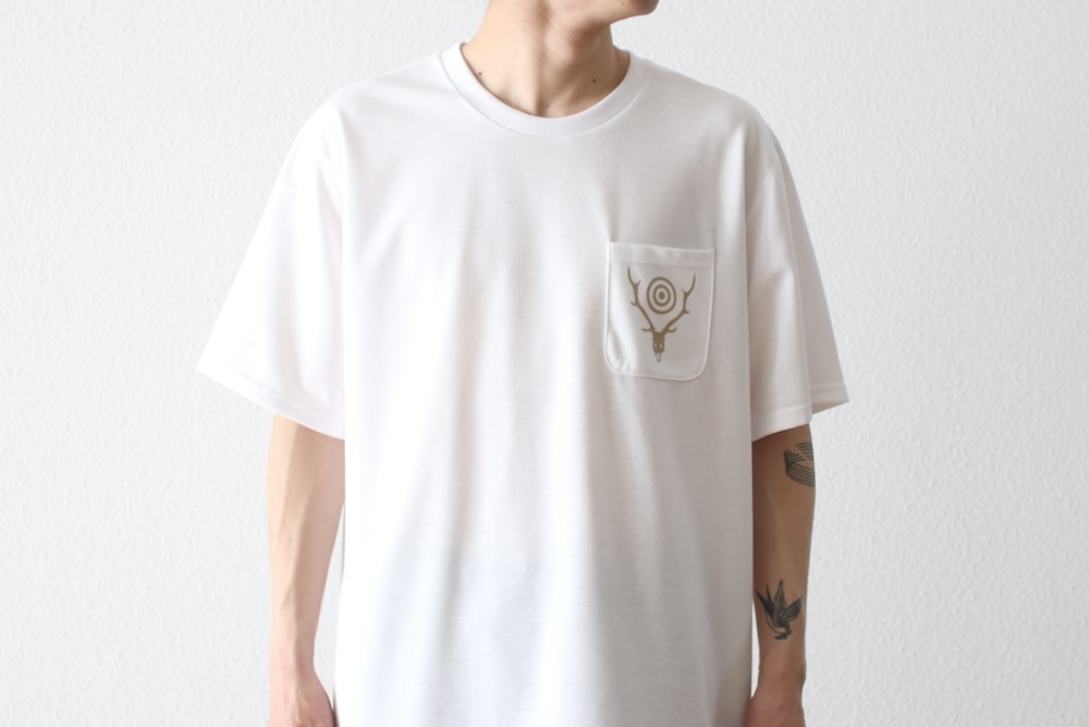 South2 West8 (�������ġ� �������ȥ�����) "S/S Round Pocket Tee - Circle Horn"