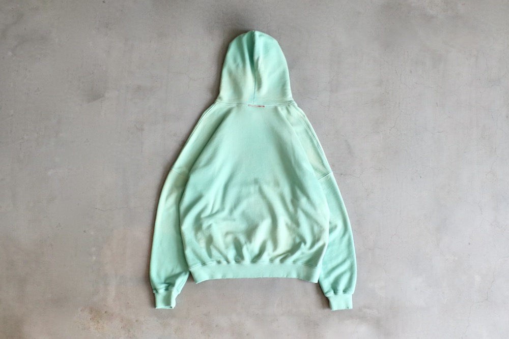 mooji mooji (�ࡼ�����ࡼ����) "OVERSIZED CROP HOODIE AGED"