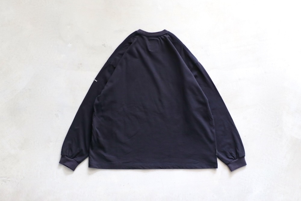 S.F.C(ե) "NEW BASIC LS TEE"