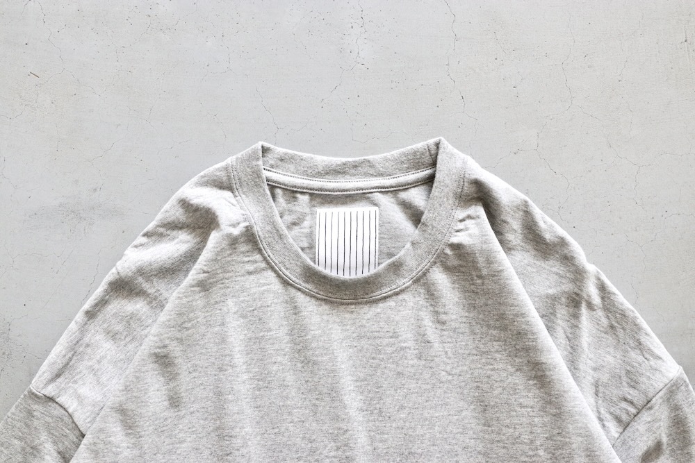 S.F.C(ե) "NEW BASIC LS TEE"