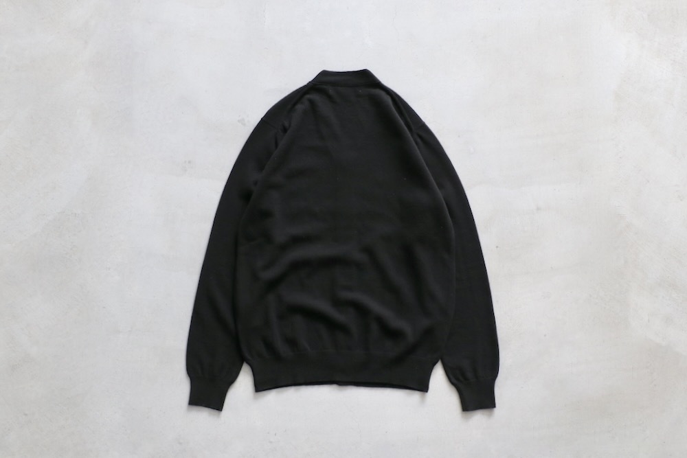 PLAY COMME des GARCONS(�ץ쥤 ���� �� ����륽��) "V-Neck Cardigan With Black Emblem AX-N024-051"