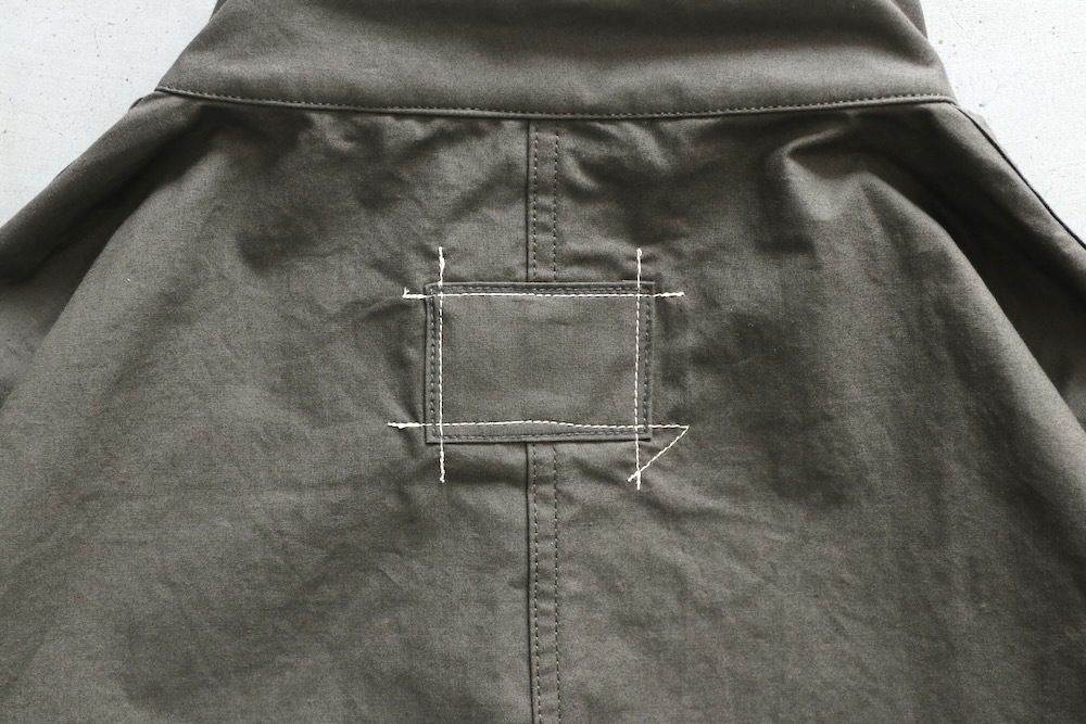 MADNESS (�ޥåɥͥ�) "MADNESS CROPPED 65 WIND JACKET"