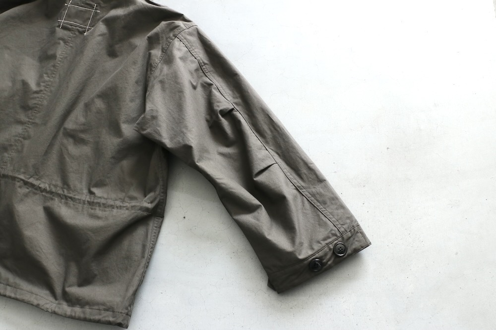 MADNESS (�ޥåɥͥ�) "MADNESS CROPPED 65 WIND JACKET"
