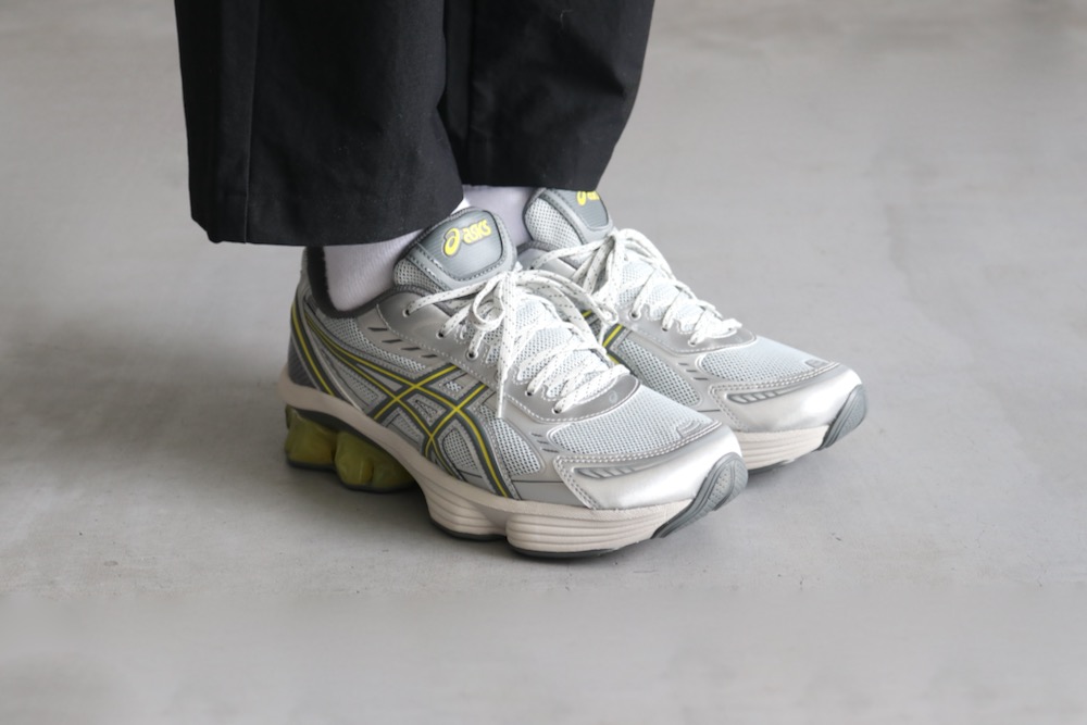 ASICS (å) "GEL-KINETIC FLUENT"