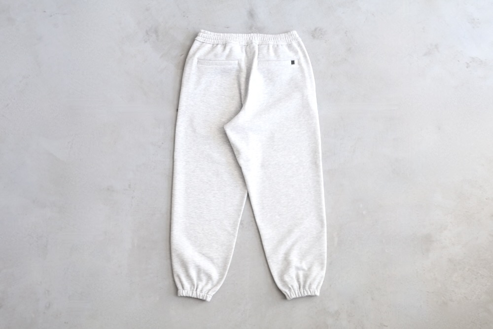 DAIWA PIER39( ԥƥʥ) "TECH SWEAT PANTS"