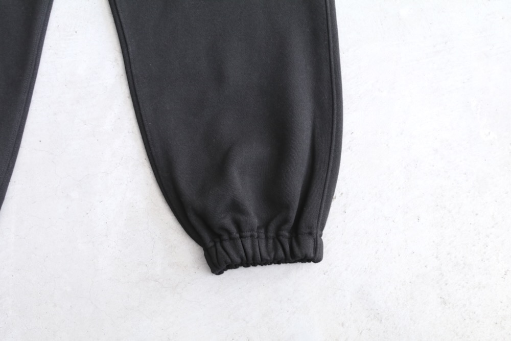 DAIWA PIER39( ԥƥʥ) "TECH SWEAT PANTS"