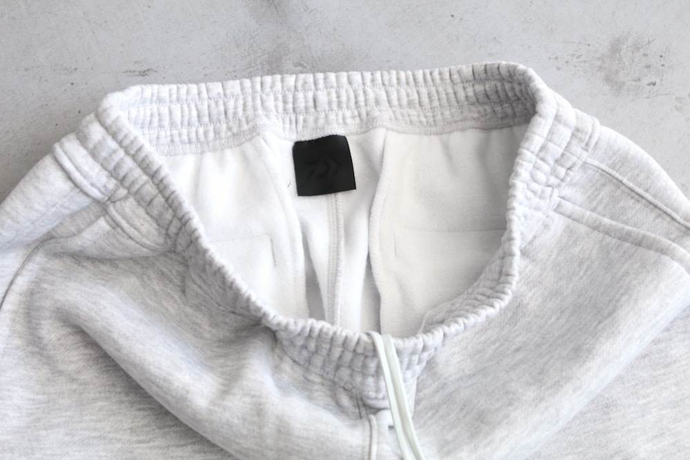 DAIWA PIER39( ԥƥʥ) "TECH SWEAT PANTS"