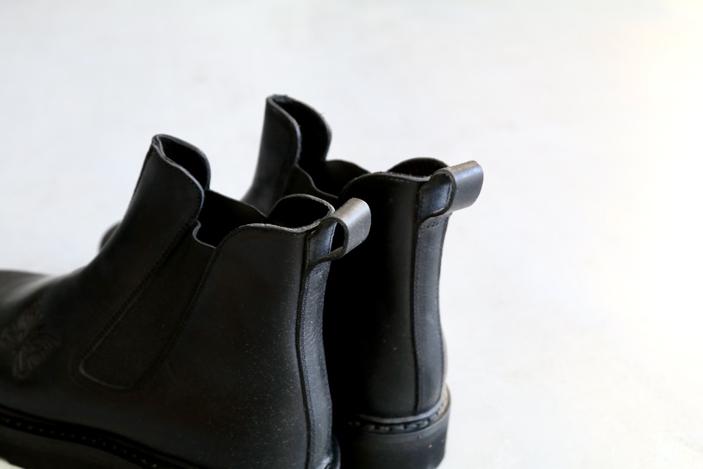 Needles(�ˡ��ɥ륺) "Papillon Emb. Chelsea Boot"