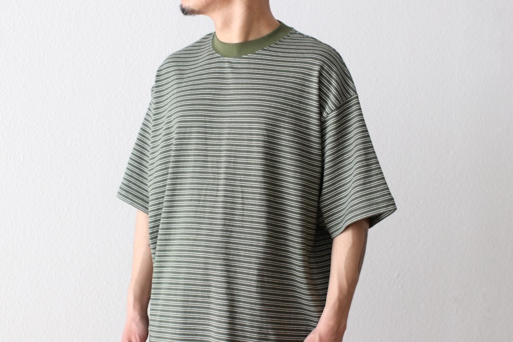 EVCON (ӥ) "BORDER WIDE S/S T-SHIRT"