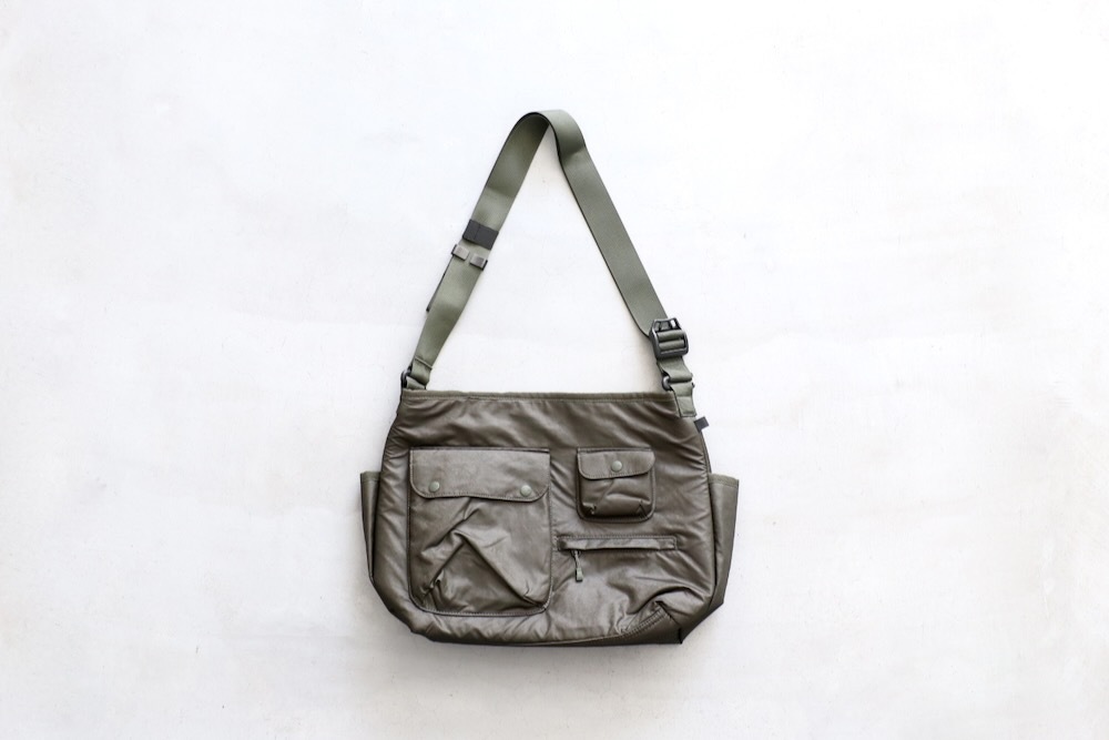DAIWA PIER39( ԥƥʥ) "TECH REVERSIBLE ONE SHOULDER BAG"