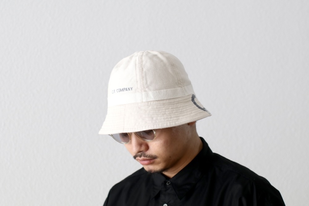 C.P. Company (ԡѥˡ) "BULL ASSI BUCKET HAT"
