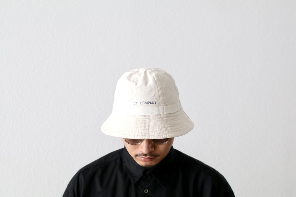 C.P. Company (ԡѥˡ) "BULL ASSI BUCKET HAT"