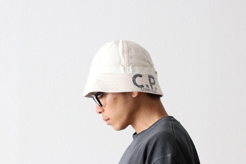 C.P. Company (ԡѥˡ) "BULL ASSI BUCKET HAT"