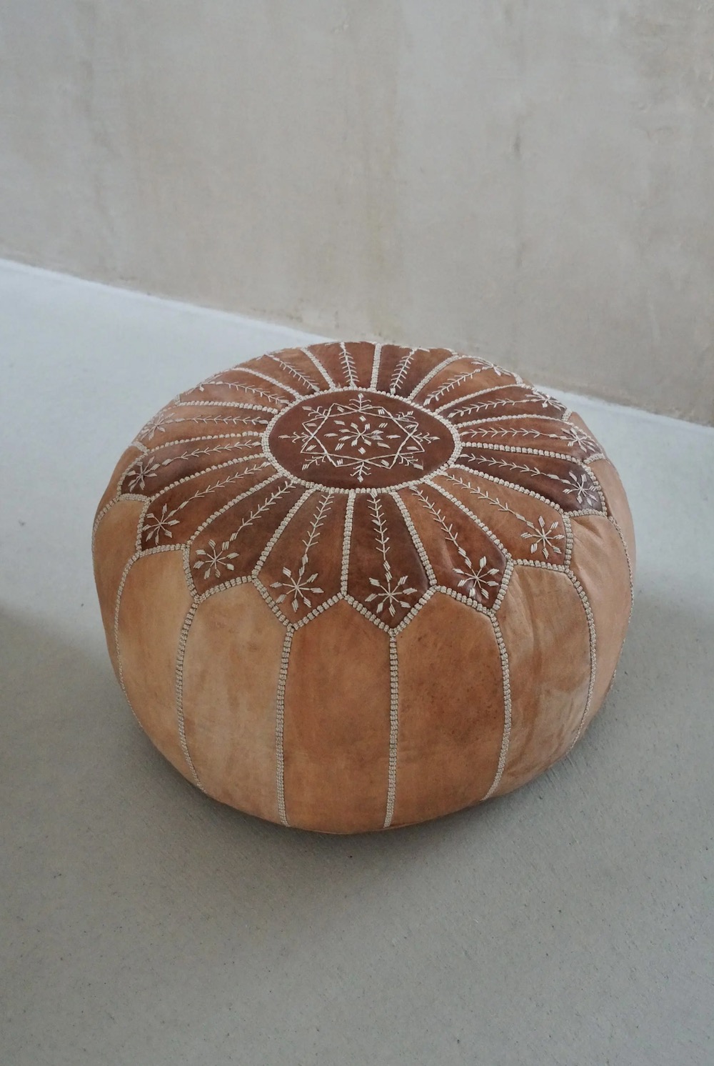 LIGHT YEARS(ライト イヤーズ)