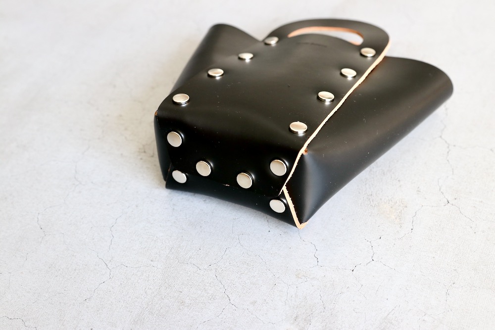 HenderScheme (���������������) "assemble daikei hand bag S"