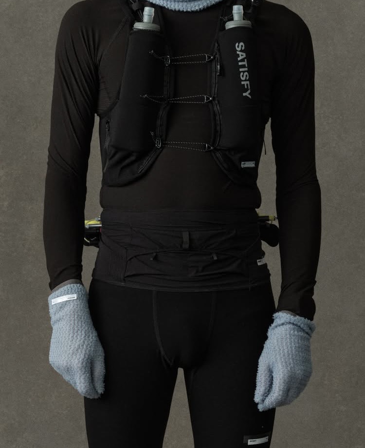 SATISFY(���ƥ����ե���) "TechSilk Drift Cordura 5L Hydration Vest"