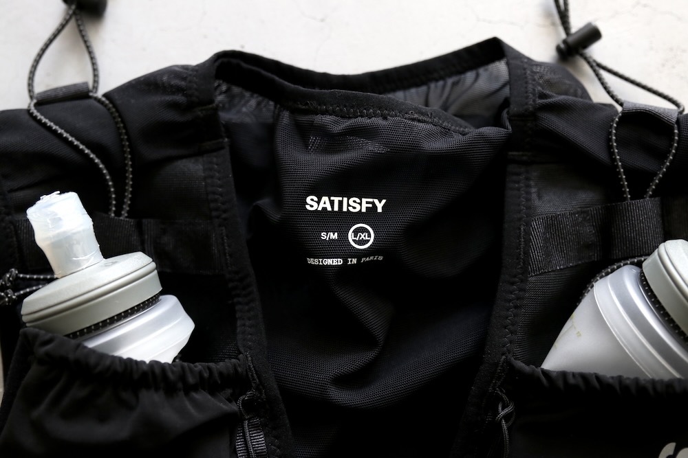 SATISFY(���ƥ����ե���) "TechSilk Drift Cordura 5L Hydration Vest"