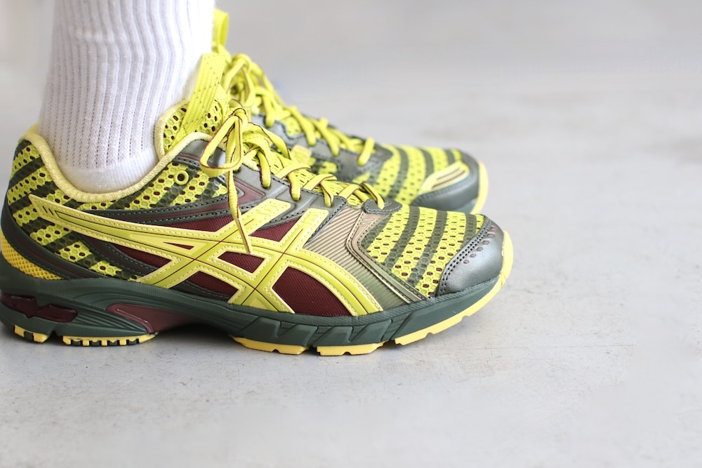 limitedASICS (å) "UB9-S GEL-DS TRAINER 14 DARK MUSTARD / TRUFFLE GREY"