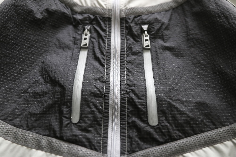 F/CE.(ե) "STOWABLE TRANSFORM JACKET"