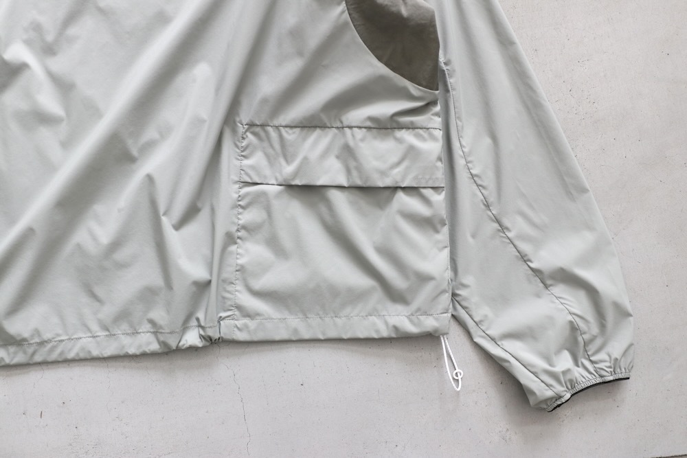 F/CE.(ե) "STOWABLE TRANSFORM JACKET"