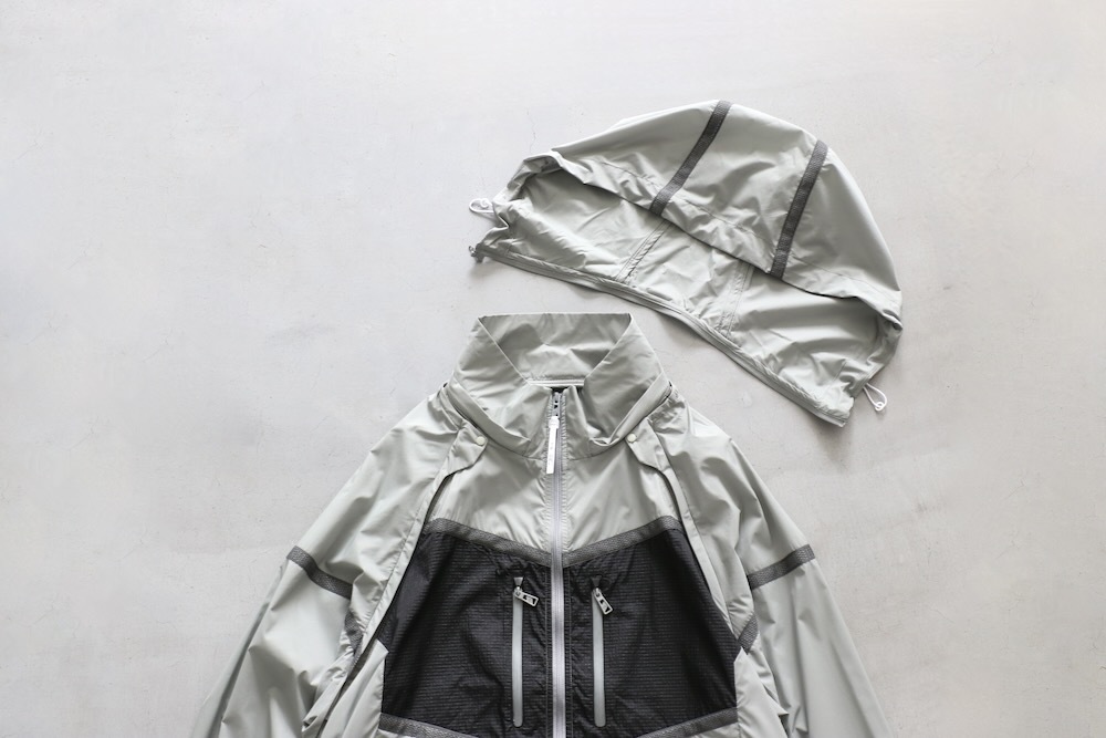 F/CE.(ե) "STOWABLE TRANSFORM JACKET"