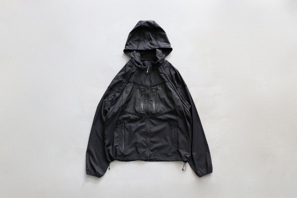 F/CE.(ե) "STOWABLE TRANSFORM JACKET"