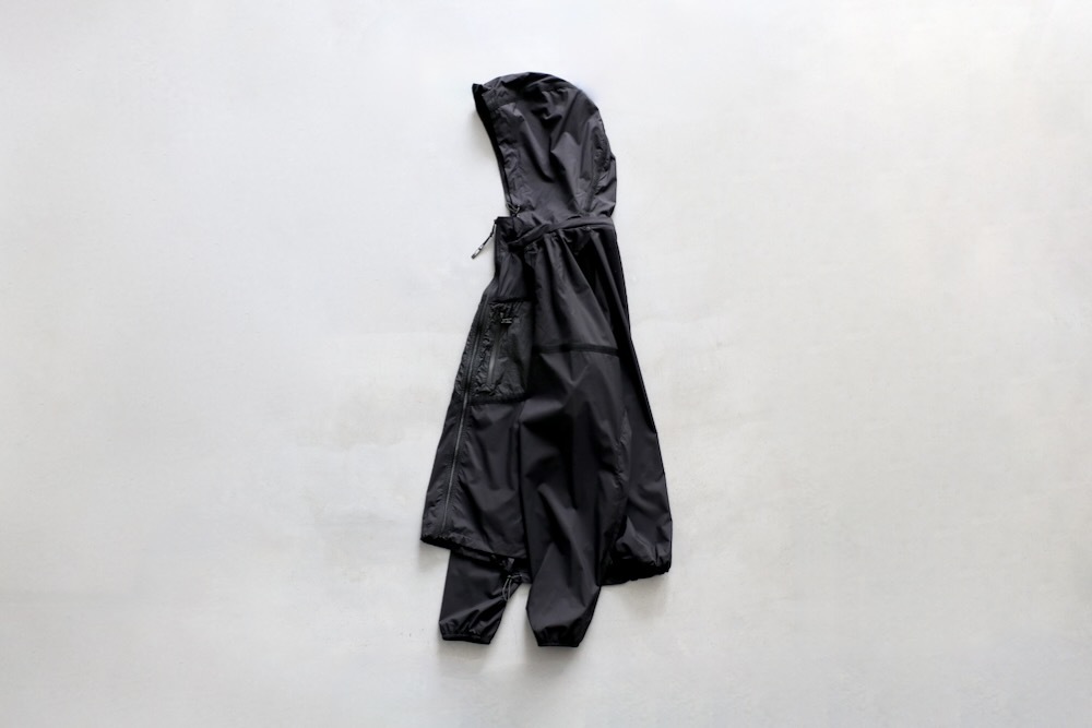 F/CE.(ե) "STOWABLE TRANSFORM JACKET"