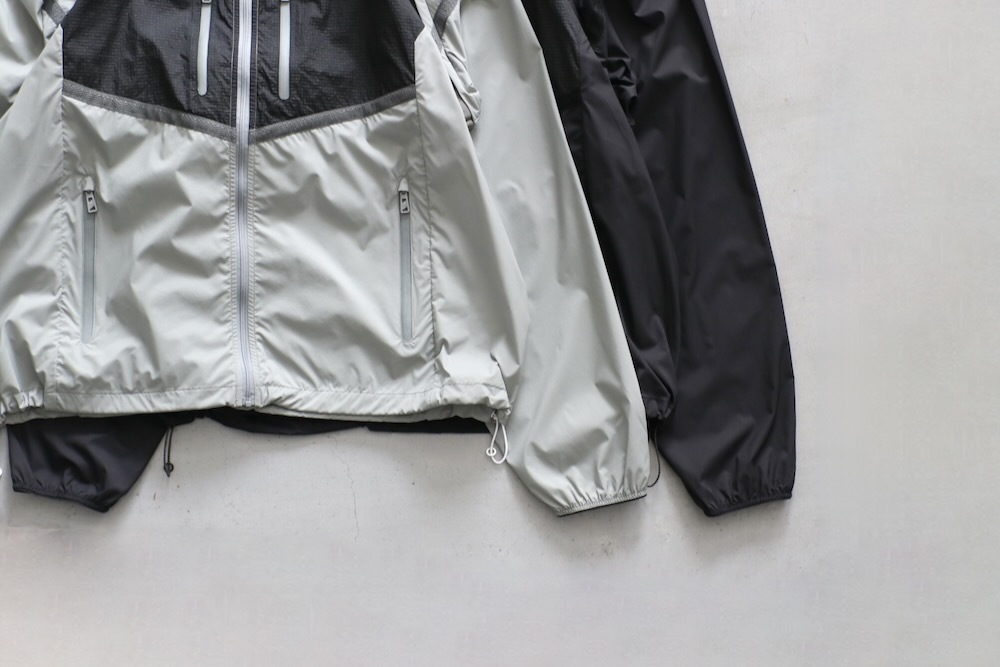 F/CE.(ե) "STOWABLE TRANSFORM JACKET"