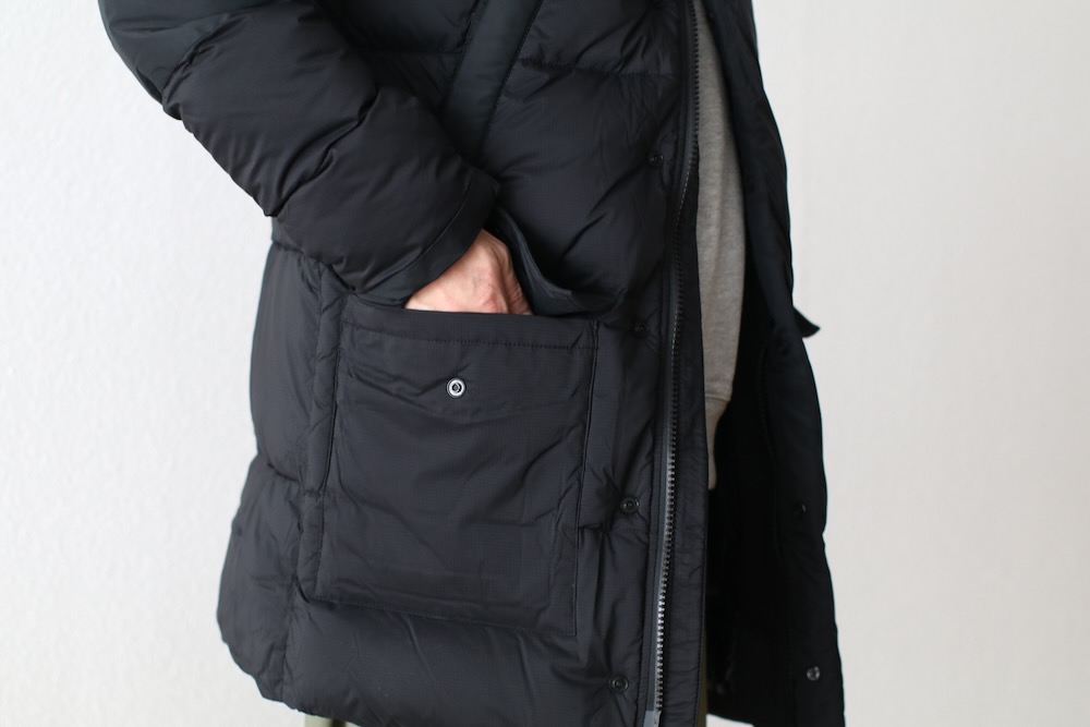 カナダグース　アームストロング　美品 S CANADA GOOSE〉ARMSTRONG HOODY 全サイズ着比べ｜ビームス 新
