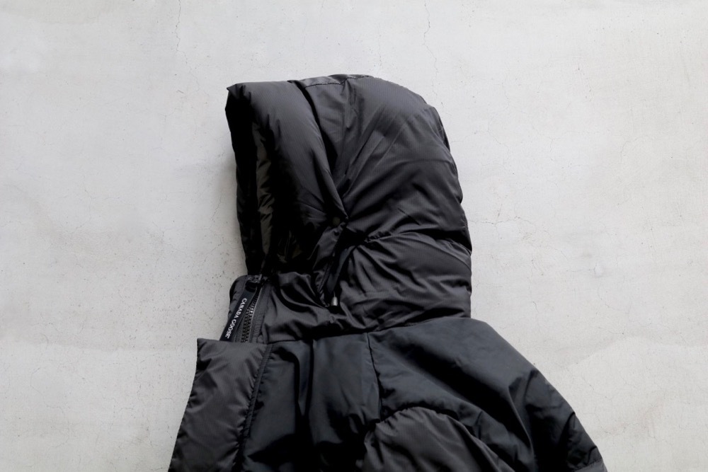 美品カナダグース　アームストロング　S CANADA GOOSE〉ARMSTRONG HOODY 全サイズ着比べ｜ビームス 新