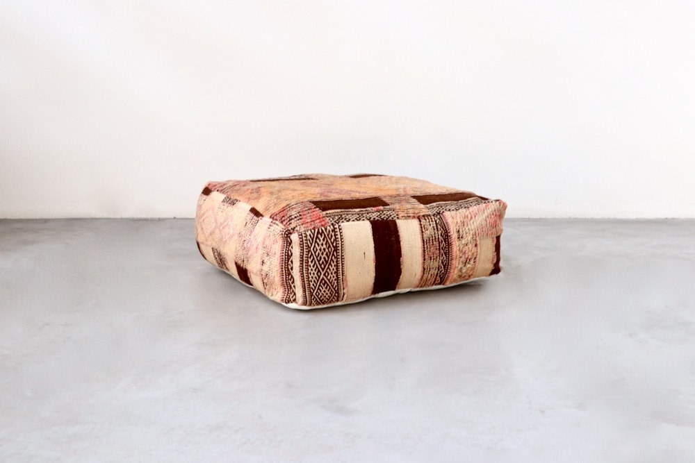 LIGHT YEARS(ライト イヤーズ)