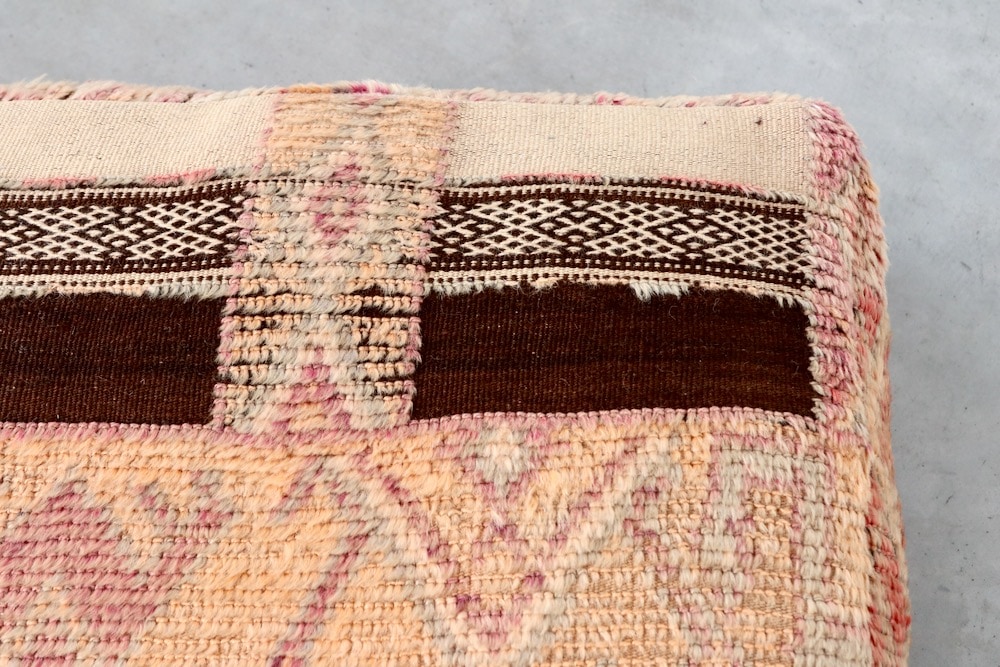 LIGHT YEARS(ライト イヤーズ)