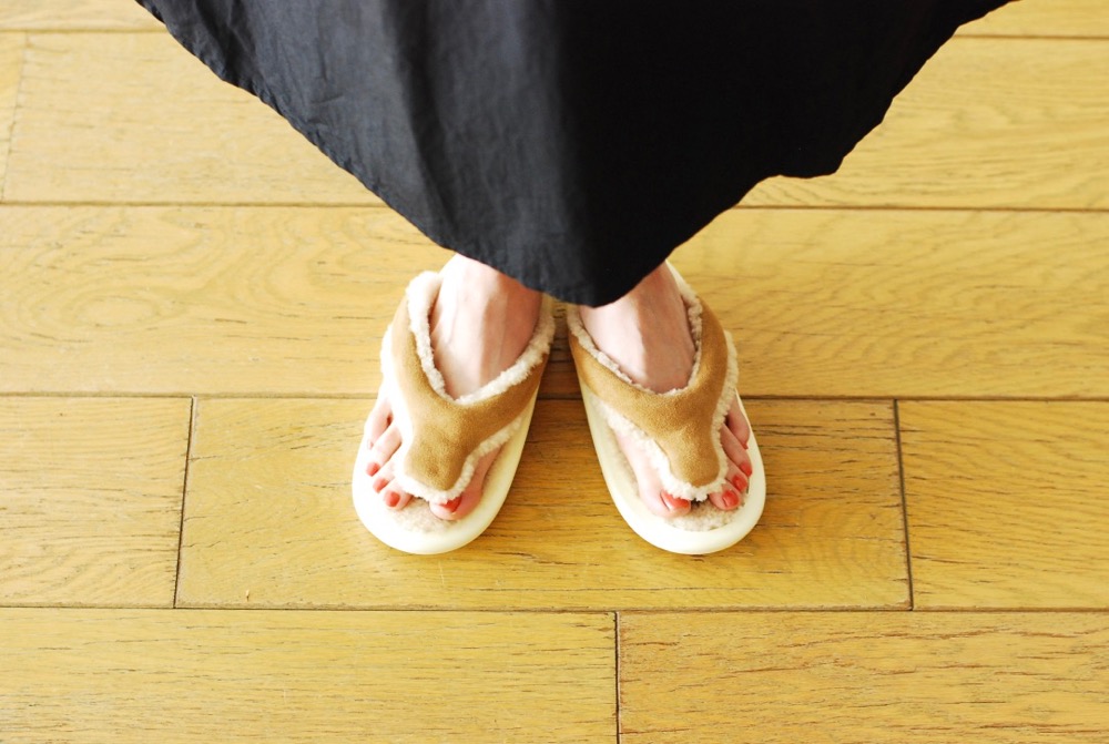 ��WOMEN'S��OJOJO NAITO(�����祸�� �ʥ��ȡ�)"MOUTON SANDAL"