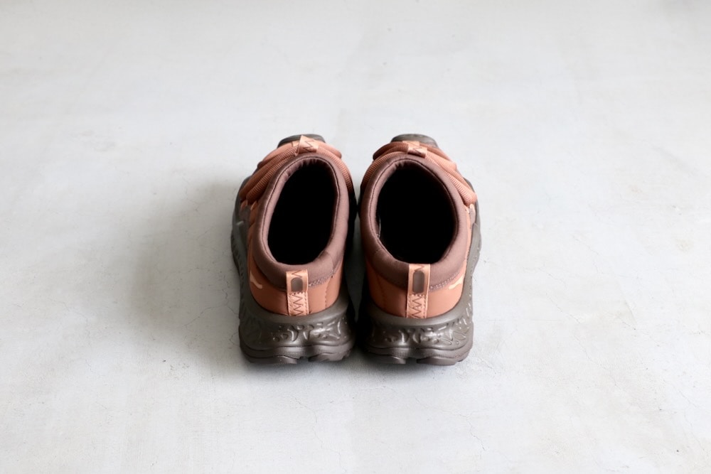 HOKA ONE ONE (ホカ オネ オネ) 