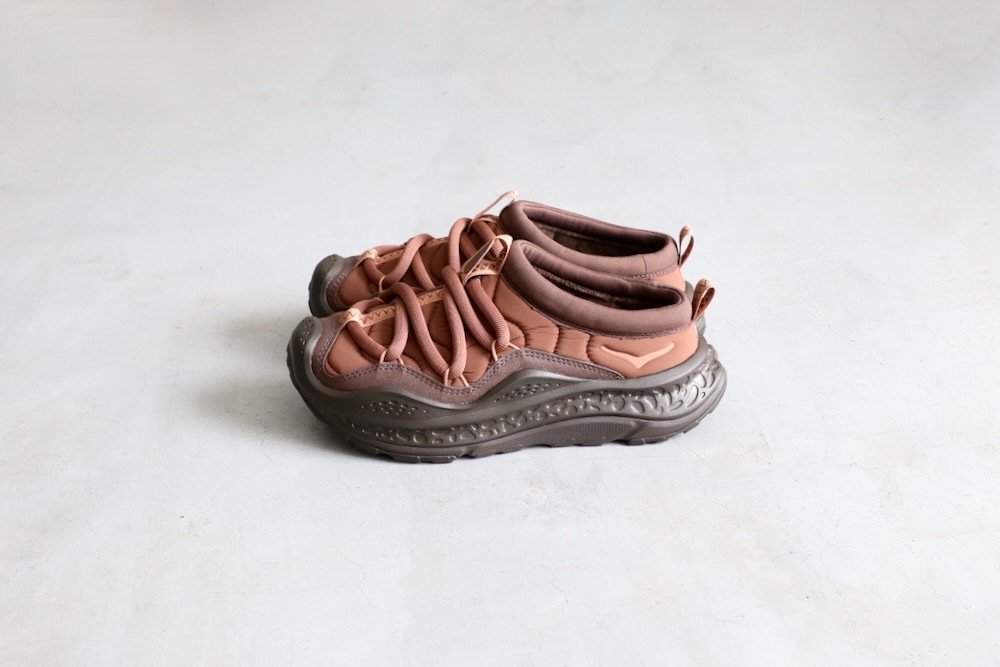 HOKA ONE ONE (ホカ オネ オネ) 