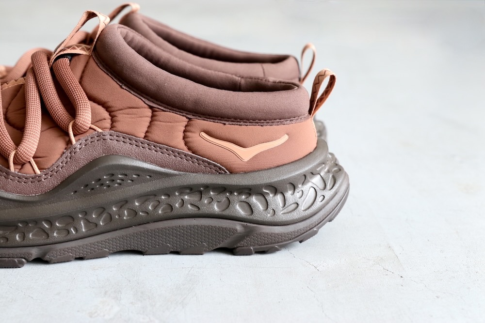 HOKA ONE ONE (ホカ オネ オネ) 