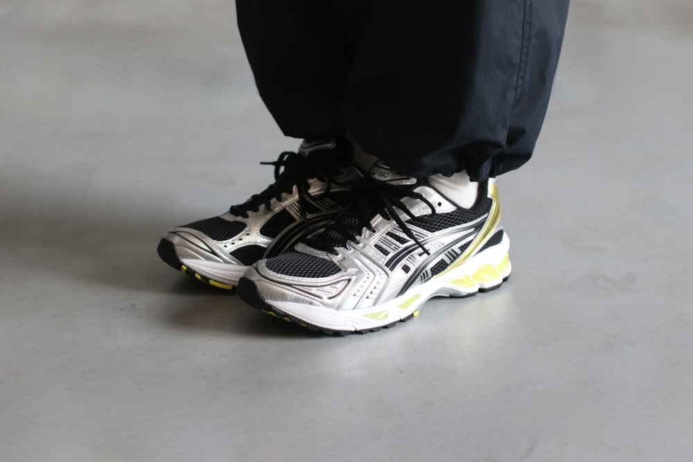 ASICS (å) "GEL-KAYANO 14 BLACK / LEMON SPARK"