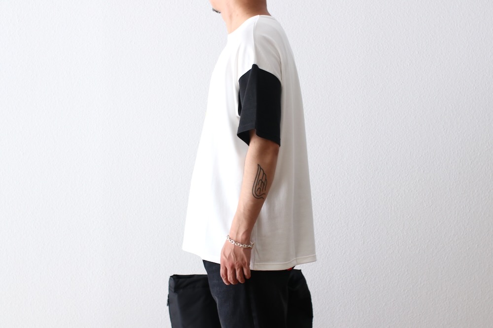 [20% > 30%OFF] Sasquatchfabrix.(��������å��ե��֥�å���) "SMILE 2TONE T-SHIRT"